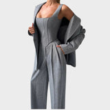 Фелора – Мощен Триделен Костюм