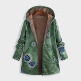 Рилкня - Топла и мека якна с качулка