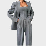 Фелора – Мощен Триделен Костюм