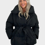 Ориана - Късо пухено яке с връзки на талията