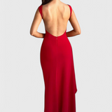 Marion - Кадифена рокля с отворен гръб и голям отвор