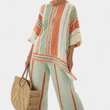 Рисана - Лек и стилен комплект от тениска и панталон