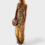 Илина - Рокля с V-образно деколте