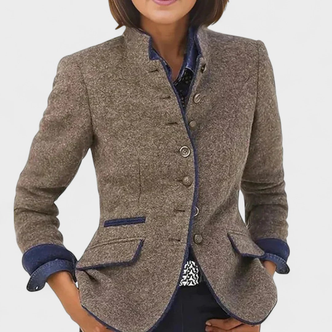 Лиаива - Шикозен Вълнен Блейзър