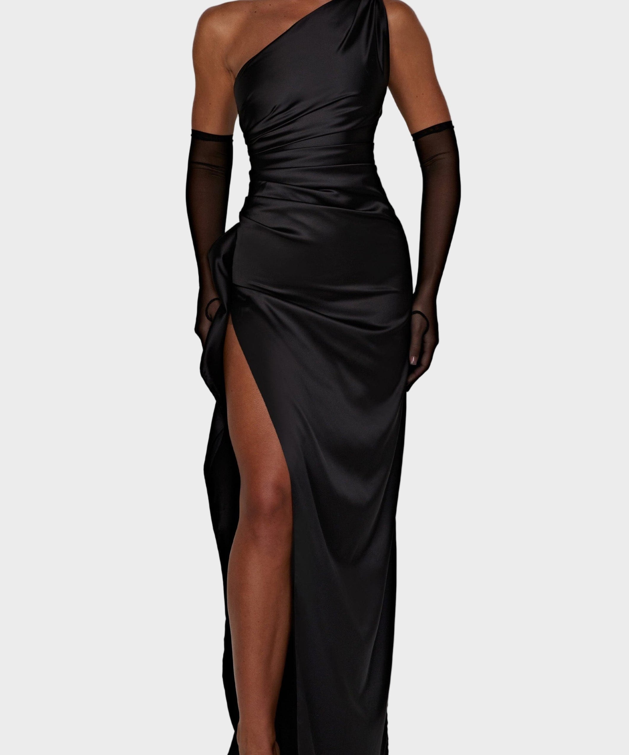 Елида - Макси рокля с едно рамо и висок цеп