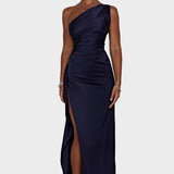 Елида - Макси рокля с едно рамо и висок цеп