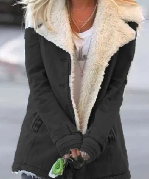 Лиарея - Елегантно Долно Яке