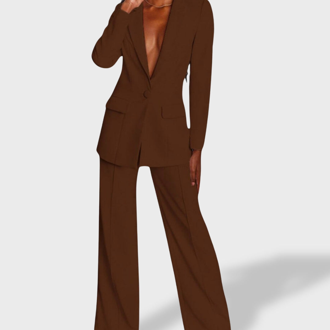 Фаина – Елегантен Женски Костюм