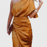 Звезда - Елегантна и вечна рокля с силует