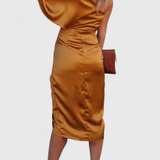 Звезда - Елегантна и вечна рокля с силует