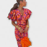 Ивона - Елегантна рокля с V-образно деколте