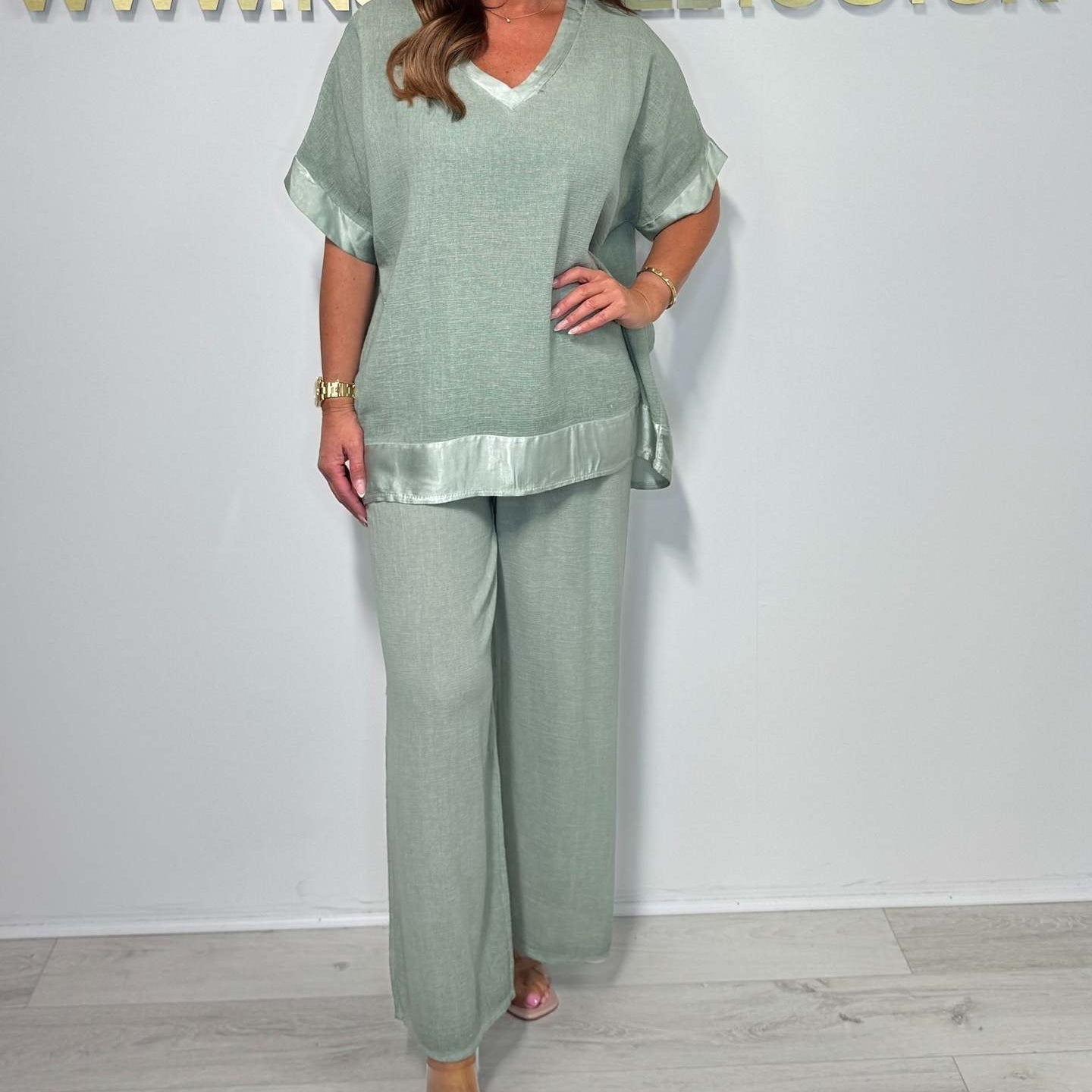 Зарсар - Ежедневен комплект от две части с V-образно деколте