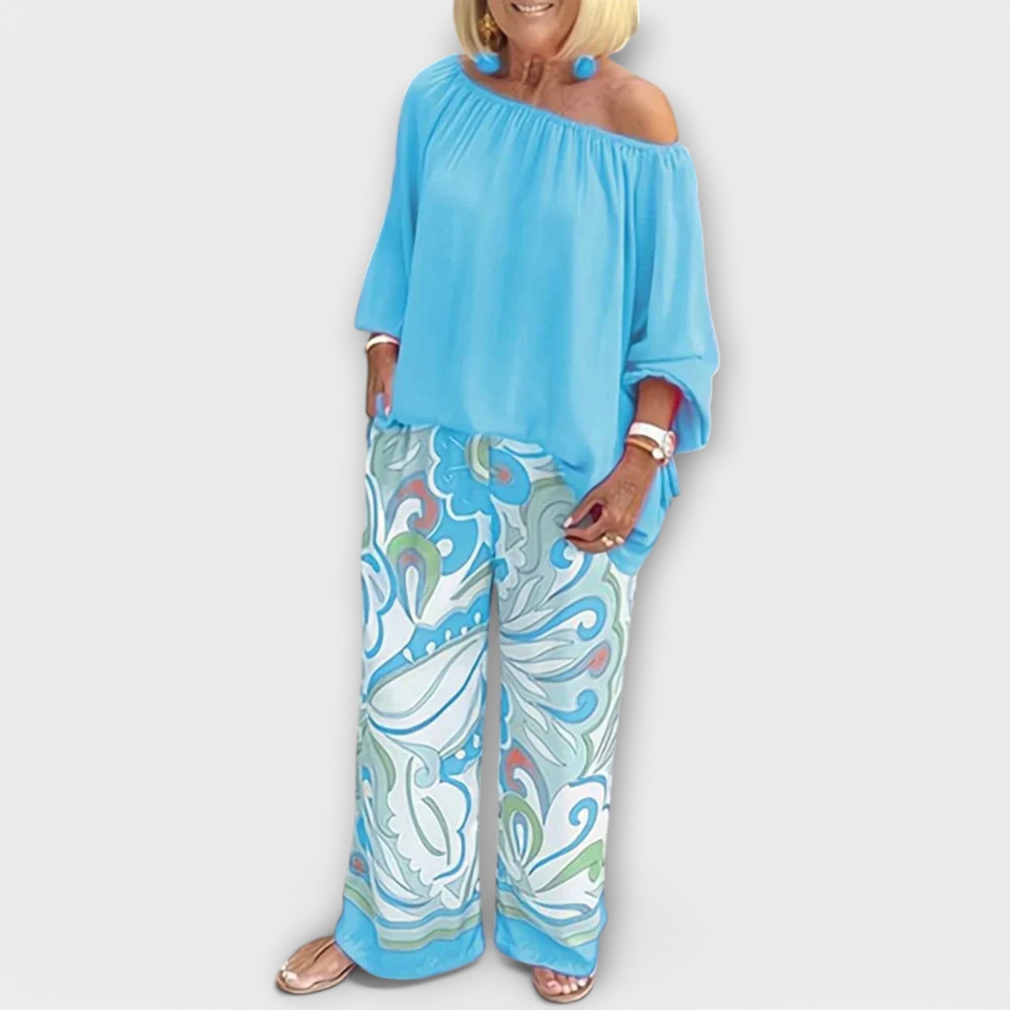 Луверия - Нежен Комплект от Две Части